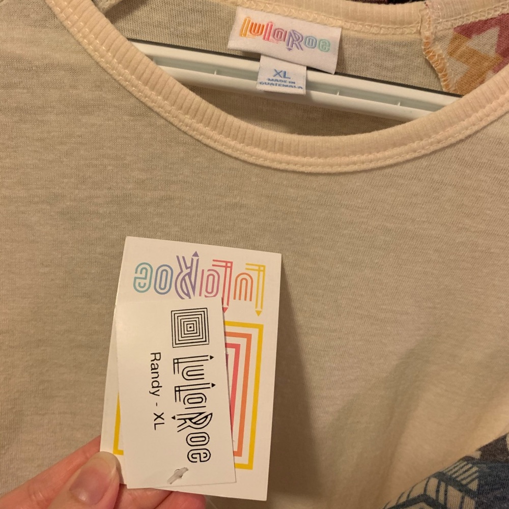 Lularoe Randy with Tattoo Style Sleeves - Picture 2 of 4
